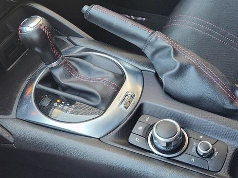 Used 2016 MAZDA MX-5 Miata Club image 15