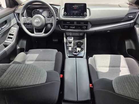 Used 2023 Nissan Rogue SV AWD/4WD image 13