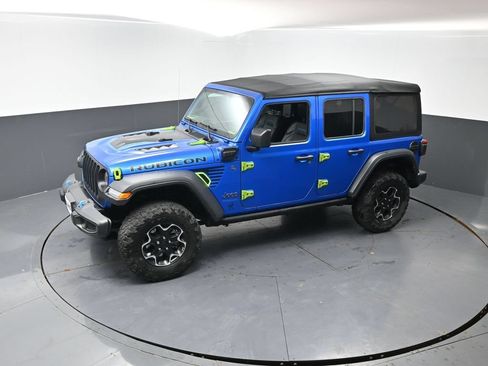 Used 2021 Jeep Wrangler Unlimited Rubicon 4xe w/ Cold Weather Group AWD/4WD image 19