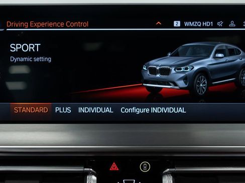 Used 2025 BMW X4 xDrive30i w/ Premium Package image 24