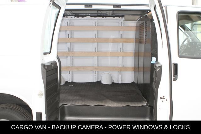Used 2024 Chevrolet Express 2500 w/ Driver Convenience Package RWD image 25