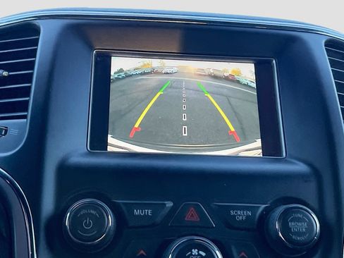 Used 2020 Jeep Grand Cherokee Laredo RWD image 13