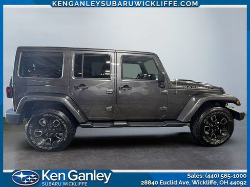 Used 2017 Jeep Wrangler Unlimited Sahara AWD/4WD image 6