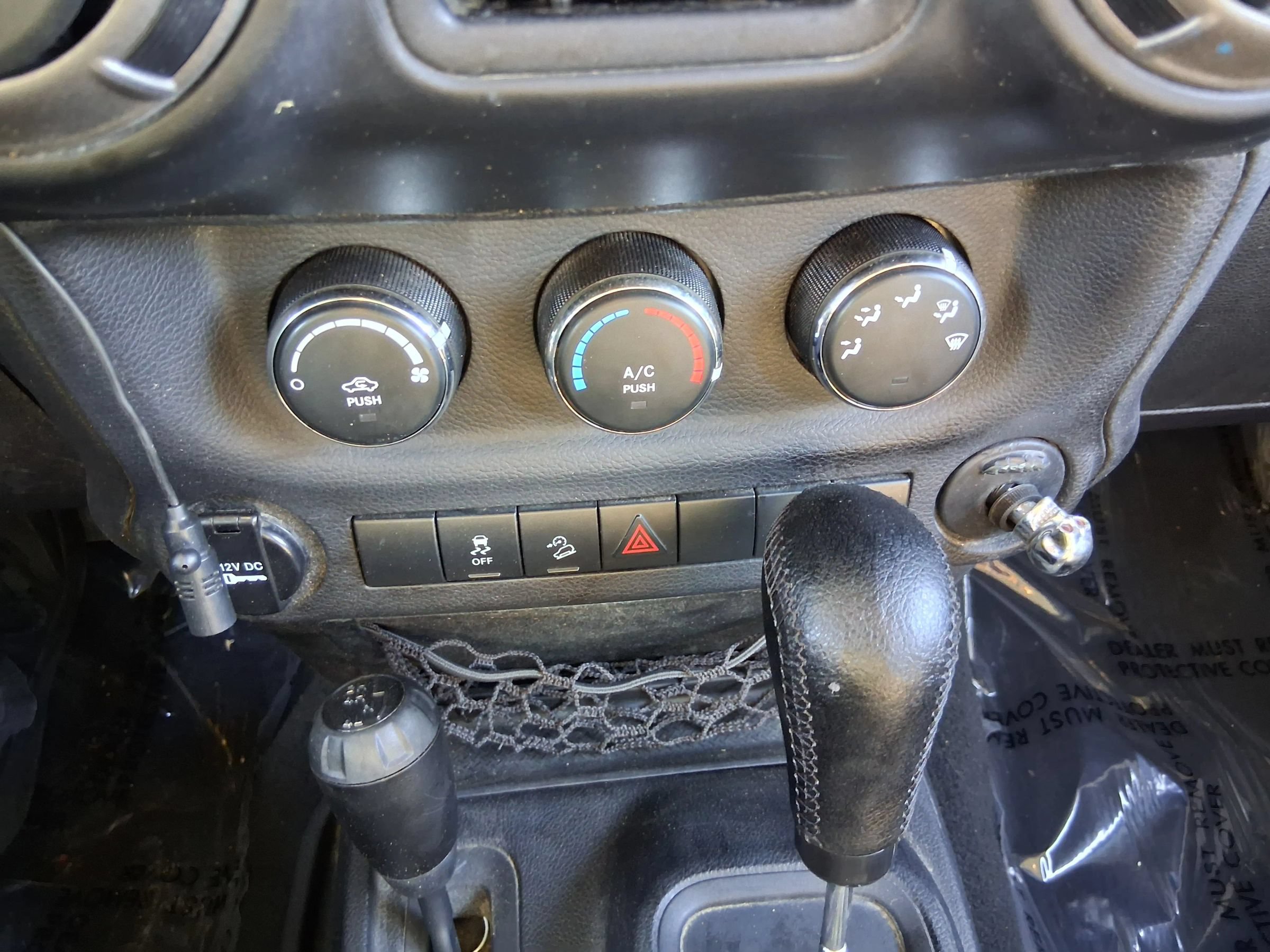 Used 2013 Jeep Wrangler Unlimited Sport AWD/4WD image 17