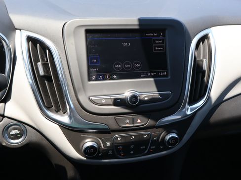 Used 2022 Chevrolet Equinox LT FWD image 23