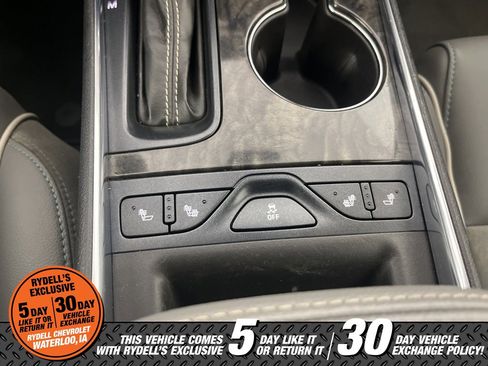 Used 2014 Chevrolet Impala LT Eco w/ Navigation Package image 40