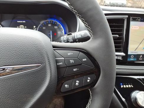 New 2026 Chrysler Pacifica Limited w/ S Appearance Package image 20