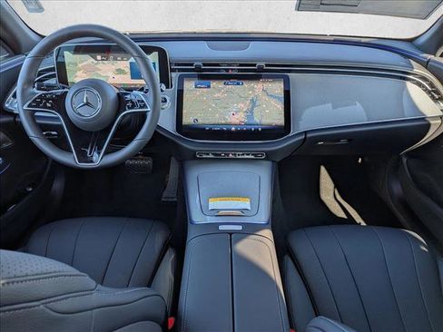 New 2026 Mercedes-Benz E 350 4MATIC Sedan image 16