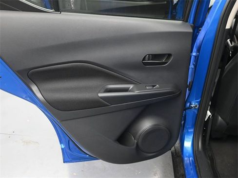 Used 2025 Nissan Kicks Play S image 21