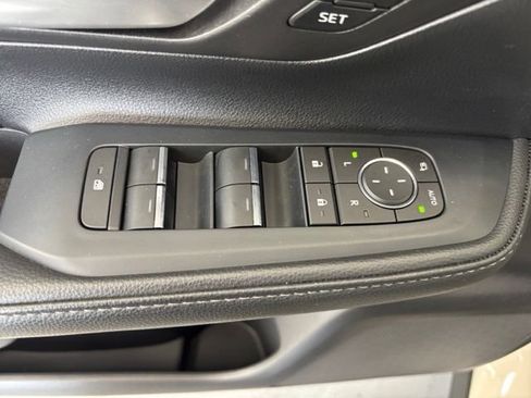 Used 2024 Toyota Grand Highlander AWD Hybrid image 9