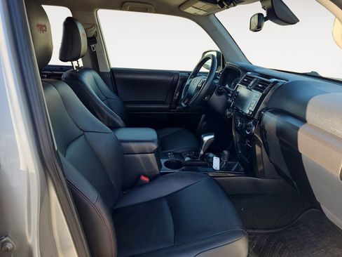 Used 2020 Toyota 4Runner TRD Off-Road Premium image 15
