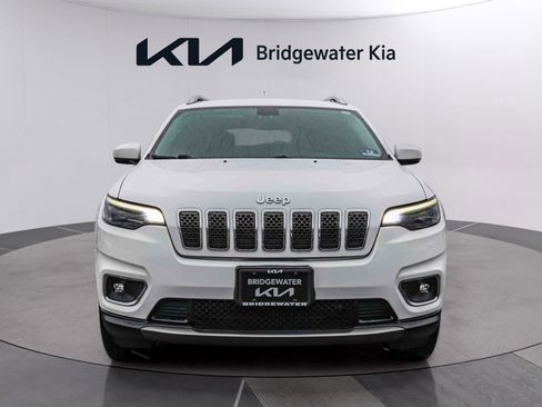 Used 2019 Jeep Cherokee Limited image 2