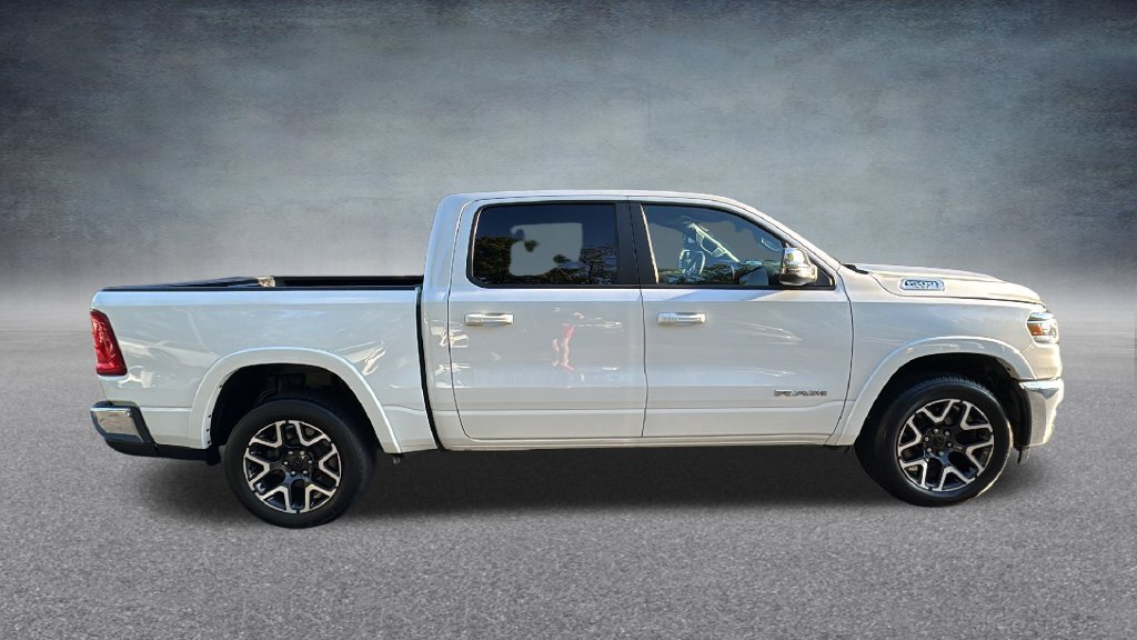Used 2025 RAM 1500 Laramie AWD/4WD image 29
