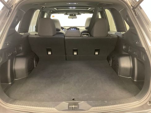 Used 2025 Subaru Forester Premium AWD/4WD image 32