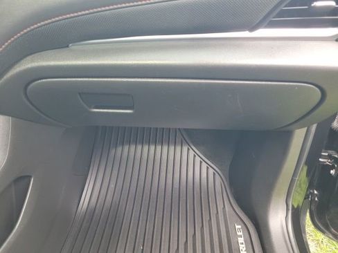 Used 2022 Chevrolet Traverse RS image 19