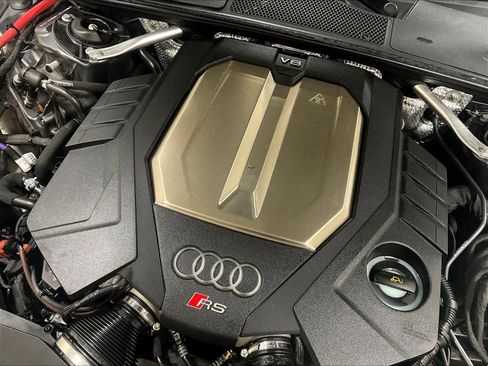 Used 2021 Audi RS 6 image 35