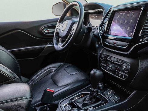 Used 2020 Jeep Cherokee Limited AWD/4WD image 25