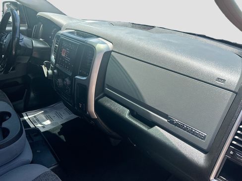 Used 2019 RAM 1500 Big Horn AWD/4WD image 27