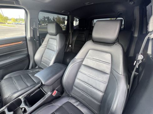 Used 2019 Honda CR-V Touring image 16