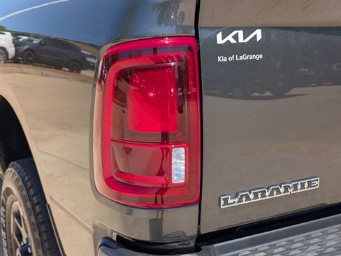 Used 2026 RAM 2500 Laramie AWD/4WD image 10