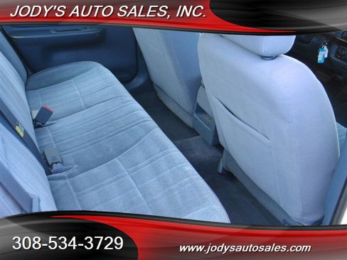 Used 2005 Chevrolet Impala Base image 17