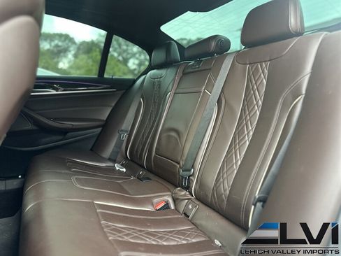 Used 2017 BMW 540i xDrive AWD/4WD image 18
