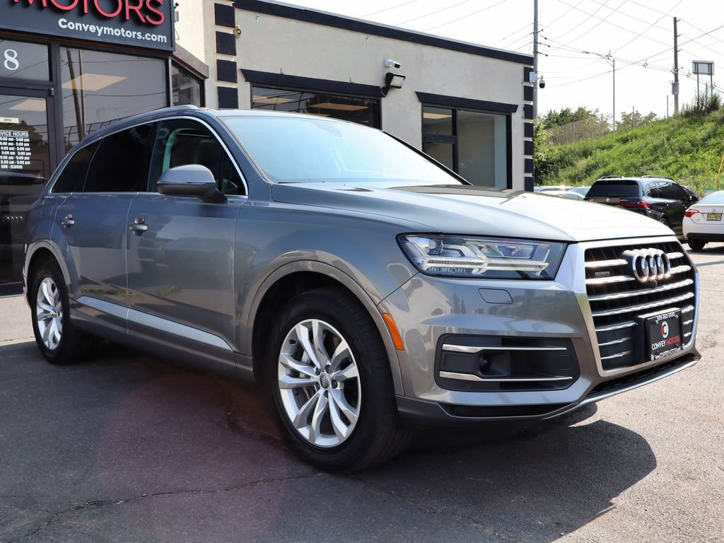 Used 2017 Audi Q7 3.0T Premium Plus AWD/4WD image 4