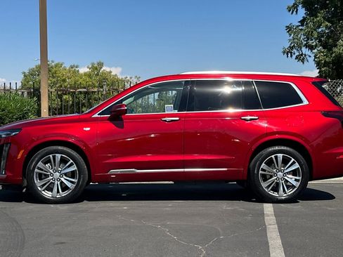 Used 2021 Cadillac XT6 Premium Luxury image 5