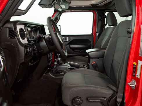 Used 2024 Jeep Wrangler Unlimited Sport AWD/4WD image 9