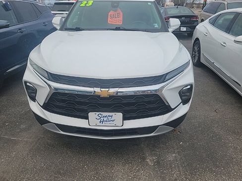 Used 2023 Chevrolet Blazer LT w/ Convenience Package image 2