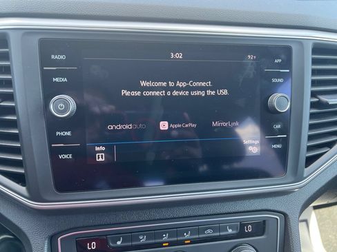 Used 2019 Volkswagen Atlas SE FWD image 22