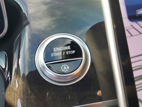 Used 2023 Mercedes-Benz S 500 4MATIC image 24