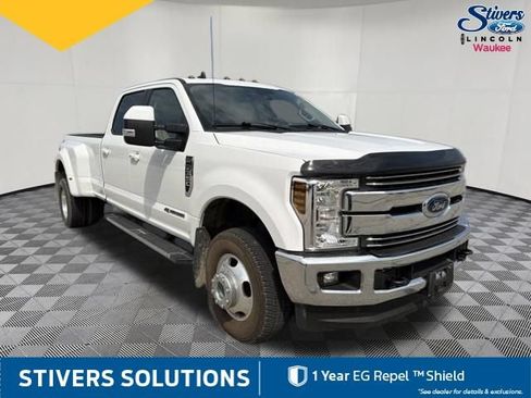 Used 2019 Ford F350 Lariat w/ Lariat Ultimate Package AWD/4WD image 3