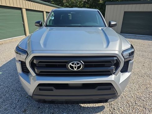 Certified 2024 Toyota Tacoma SR AWD/4WD image 9