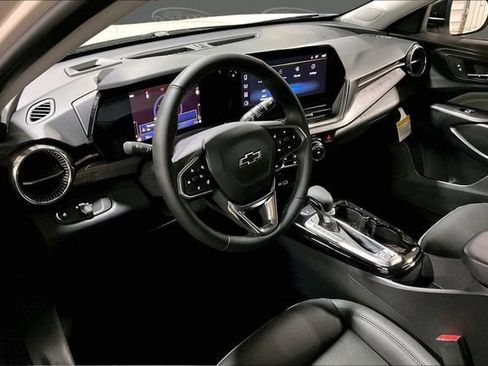 New 2026 Chevrolet Trax ACTIV w/ Driver Confidence Package FWD image 8