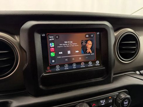 Used 2021 Jeep Gladiator Sport AWD/4WD image 23
