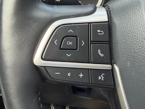 Used 2022 Toyota Highlander Platinum AWD/4WD image 29