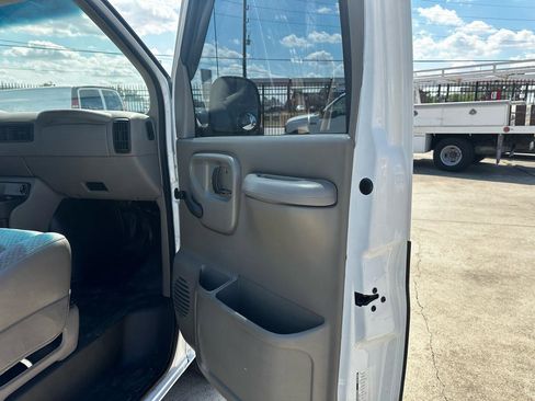 Used 2001 Chevrolet Express 1500 RWD image 63