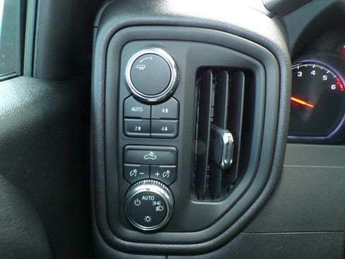 Used 2024 GMC Sierra 1500 Pro w/ Pro Value Package AWD/4WD image 33
