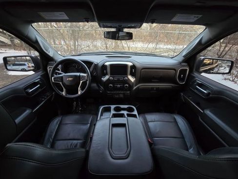 Used 2020 Chevrolet Silverado 1500 LT w/ Convenience Package image 17