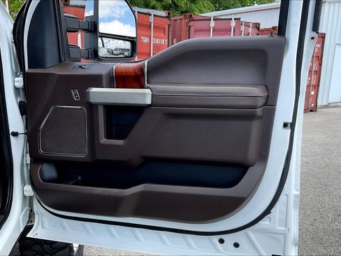 Used 2022 Ford F250 King Ranch w/ King Ranch Ultimate Package image 21