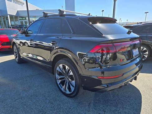 Used 2025 Audi Q8 Premium Plus image 3