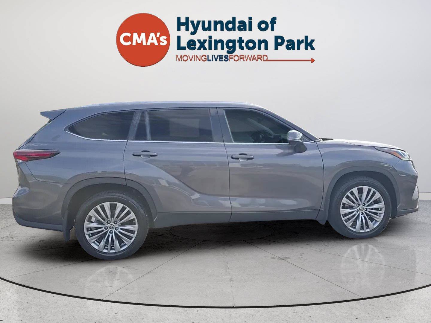 Used 2024 Toyota Highlander Platinum AWD/4WD image 27