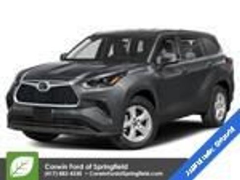 Used 2024 Toyota Highlander XSE image 2