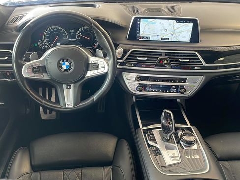 Used 2018 BMW M760i xDrive AWD/4WD image 9