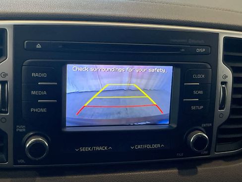 Used 2017 Kia Sportage LX image 17