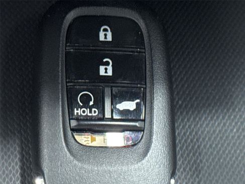 Certified 2025 Honda Pilot Sport image 33