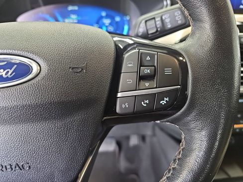 Used 2021 Ford Escape Titanium w/ Titanium Elite Package FWD image 18
