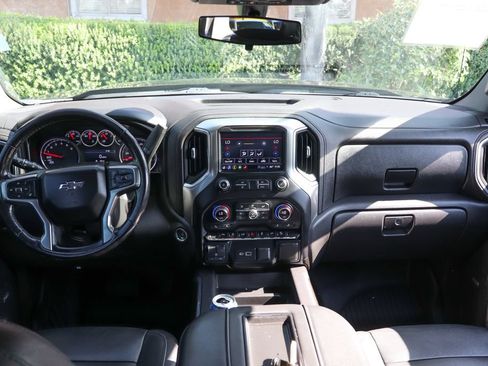 Used 2021 Chevrolet Silverado 1500 LT Trail Boss w/ Convenience Package II AWD/4WD image 29