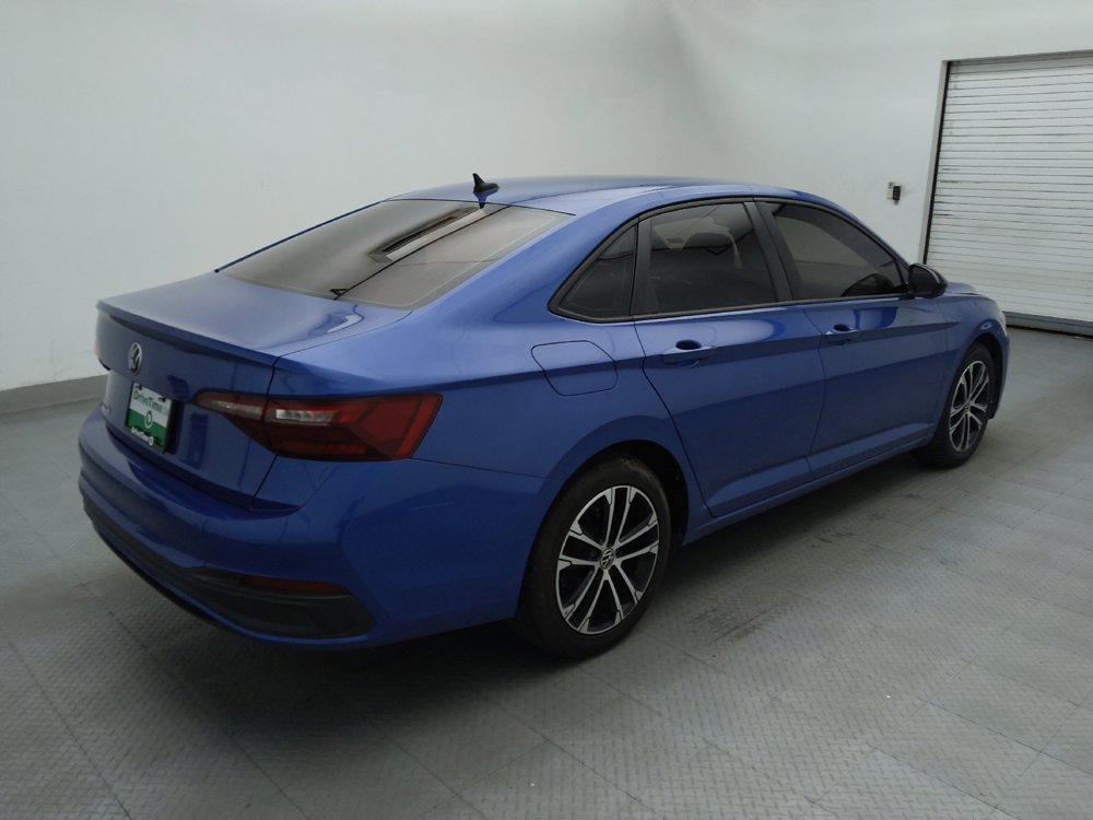 Used 2022 Volkswagen Jetta Sport FWD image 9